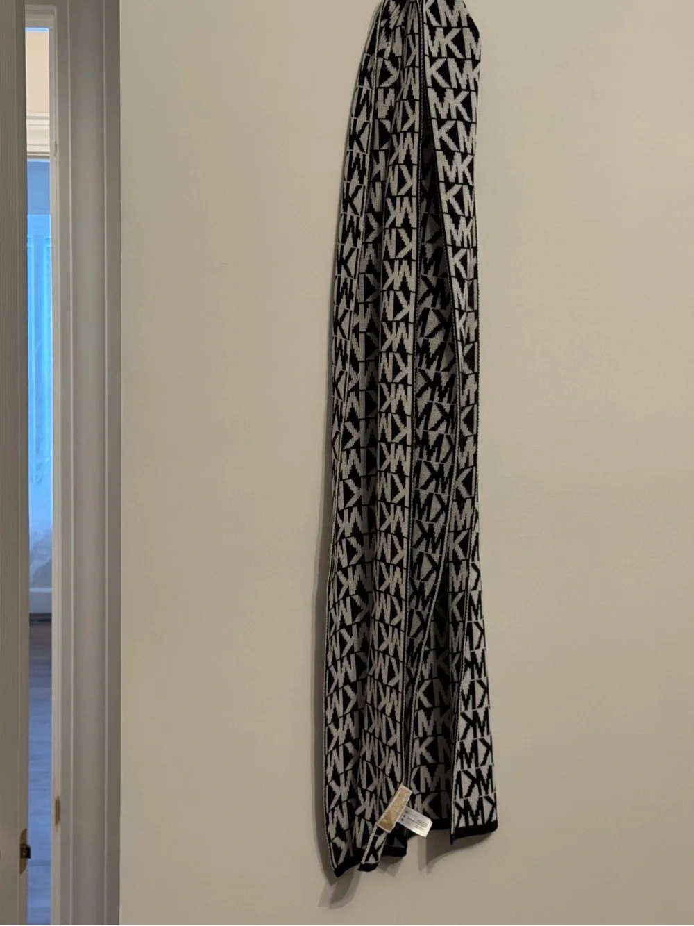 Michael Kors Black & White Logo Knit Scarf